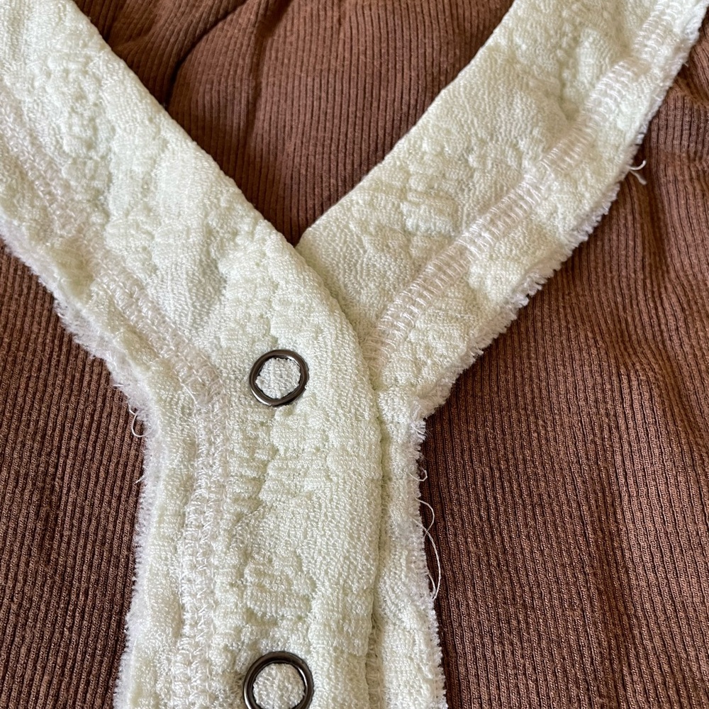 🌟SALE🌟Pol Brown Top - Picture 6 of 6